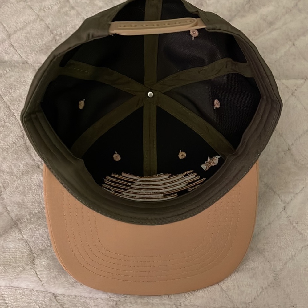 Cali SnapBack - Picture 3 of 3